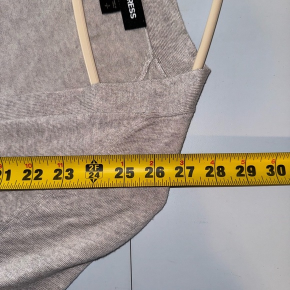 Women’s Size Small Express Gray Cardigan Sweater Lightweight Comfortable - Picture 6 of 8